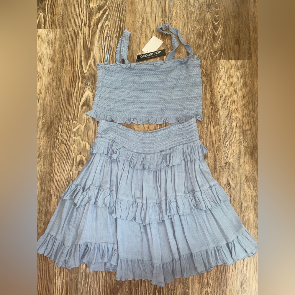 Smocked Crop Top and ruffle Skort~Two piece Set💙🦋